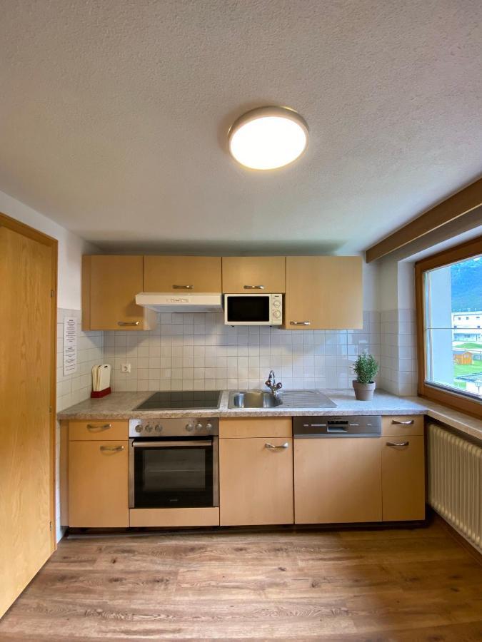 Aparts Handle Und Haus Bergblick Leilighet Pfunds Eksteriør bilde